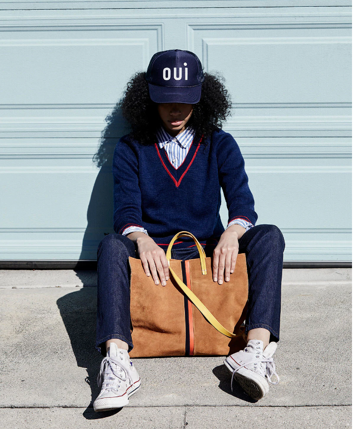 OUI TRUCKER HAT - NAVY