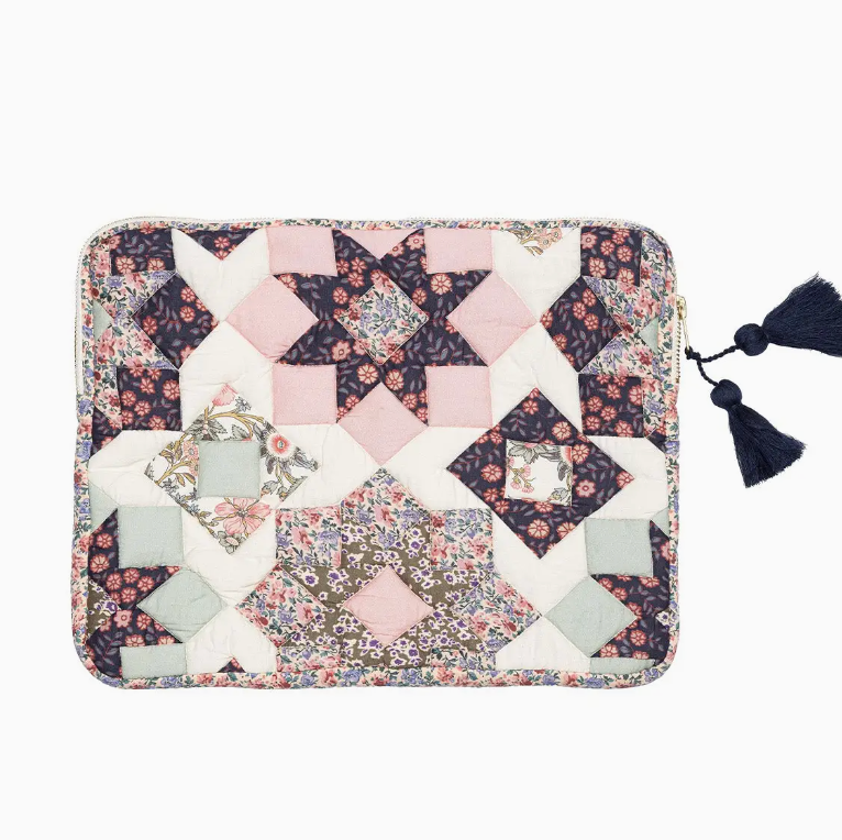 LAPTOP POUCH - STAR PATCHWORK