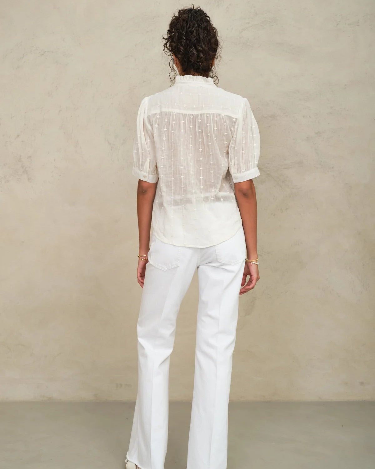 ALLI EMBROIDERED S/S TOP - ECRU