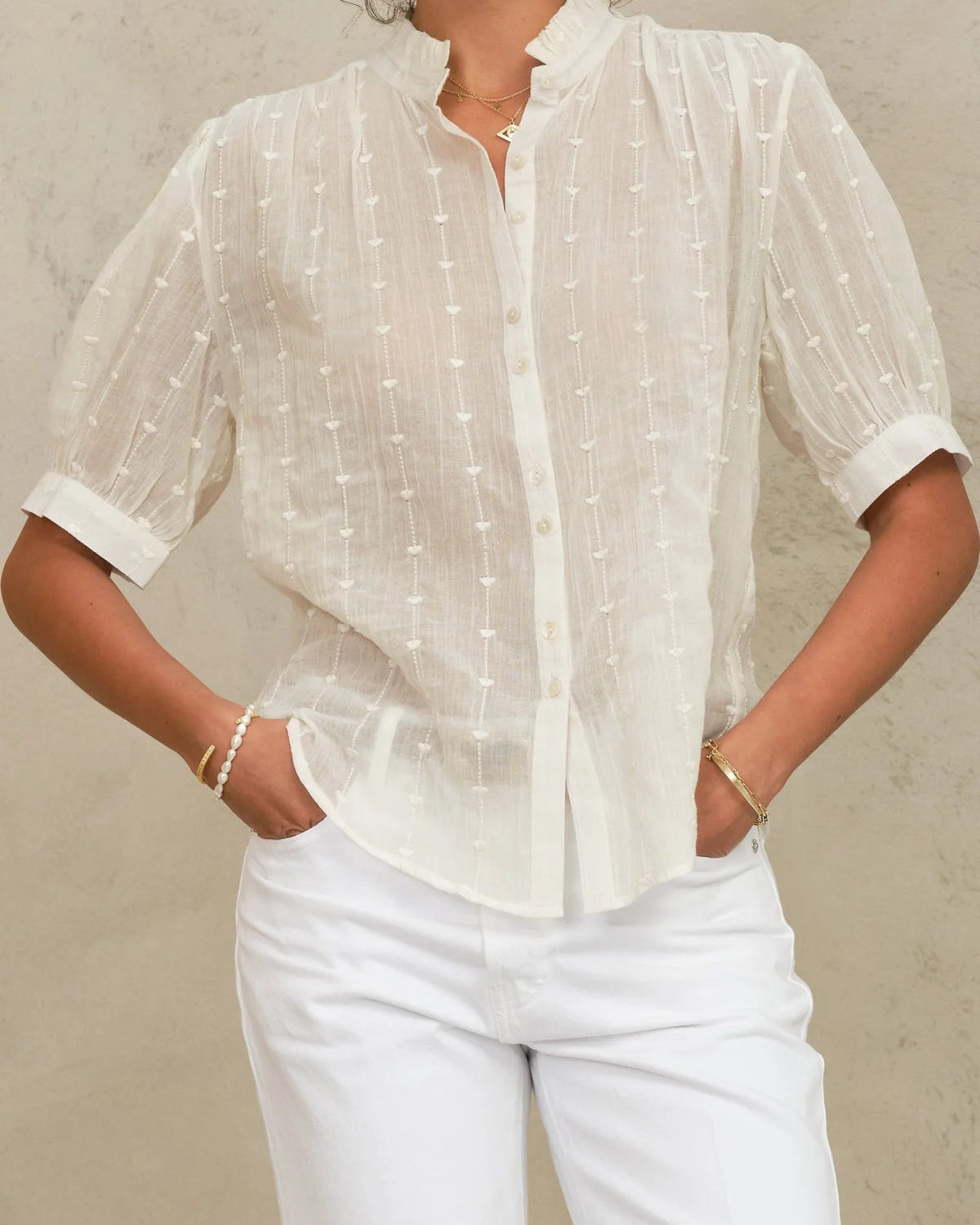 ALLI EMBROIDERED S/S TOP - ECRU
