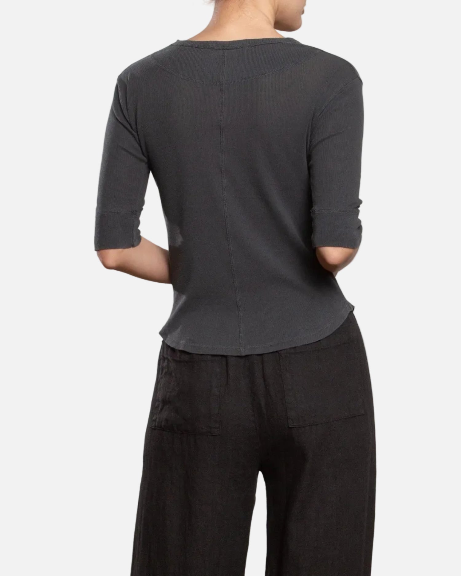 GIADA SLIM RIB TEE - VINTAGE BLACK
