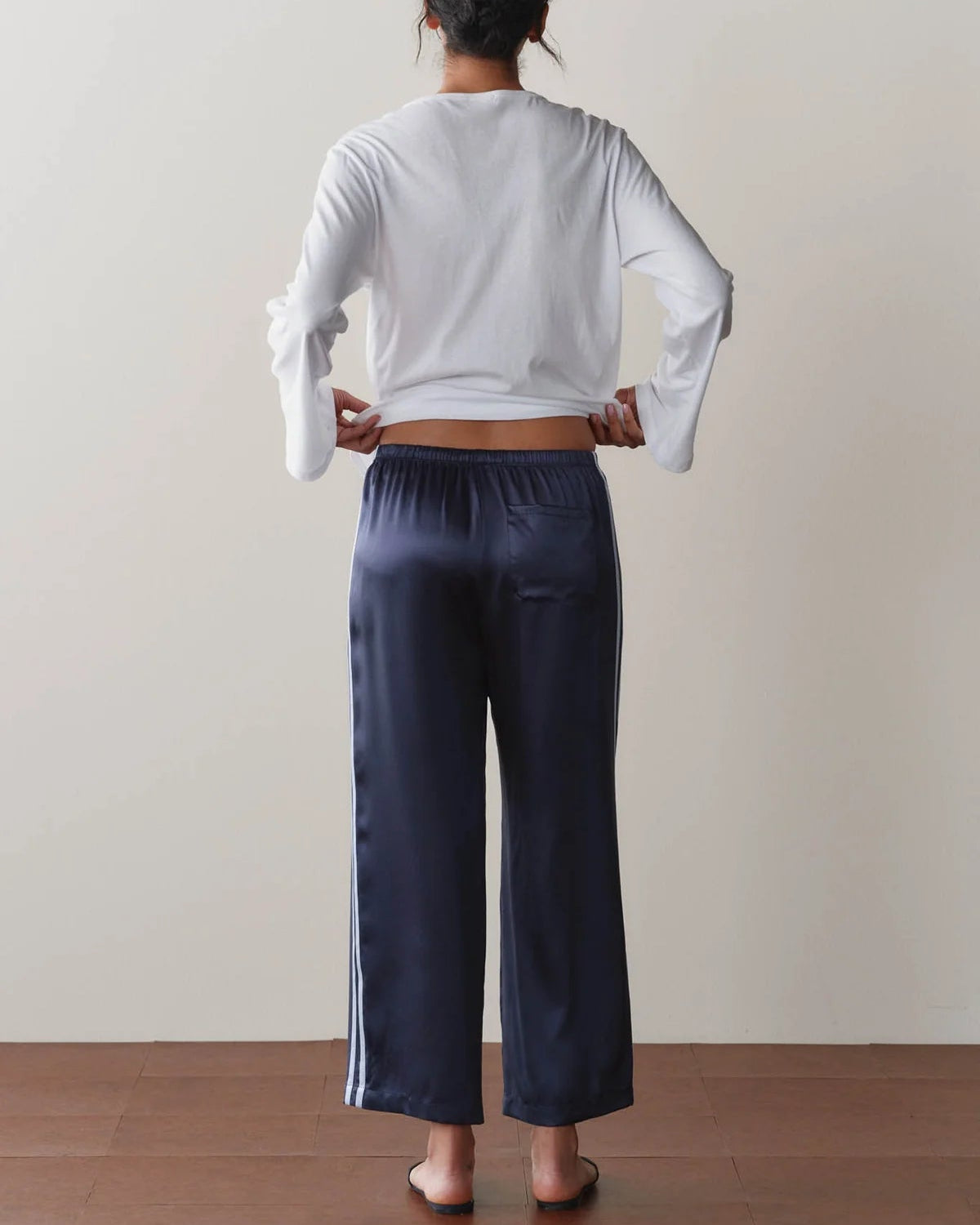 THE SILK STRIPE CROP PANT - NAVY/CLOUD