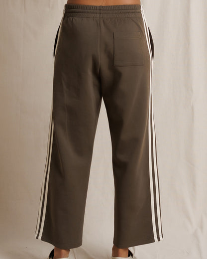 CLAUD TRAVEL TRACK PANT - DARK OLIVE